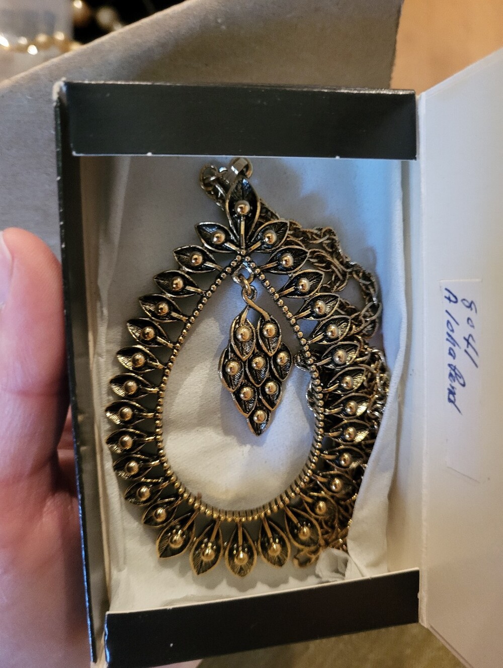 Lot Of Sarah Coventry Jewelry- Over 50 Items! - Picture 4 of 16